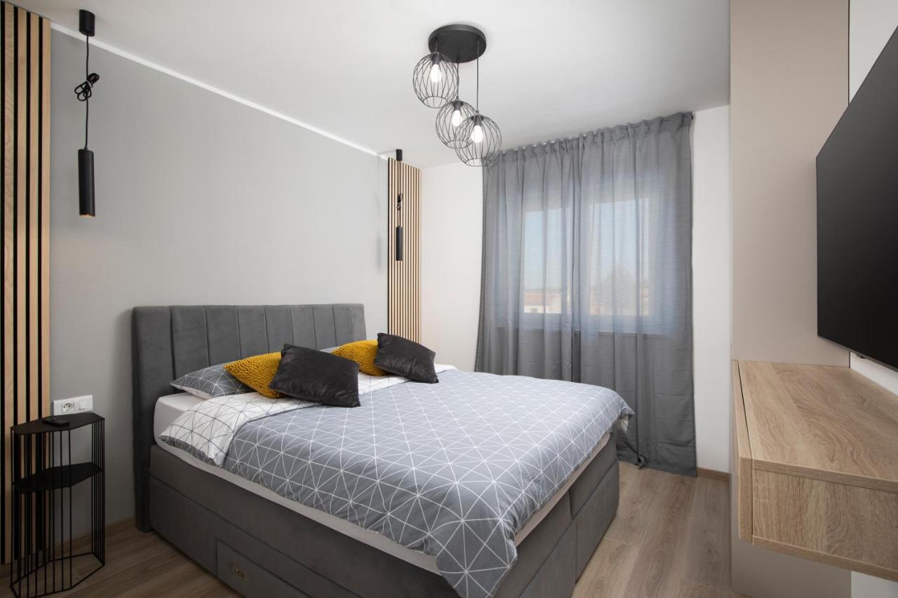 Meraviglia Residence بولا المظهر الخارجي الصورة