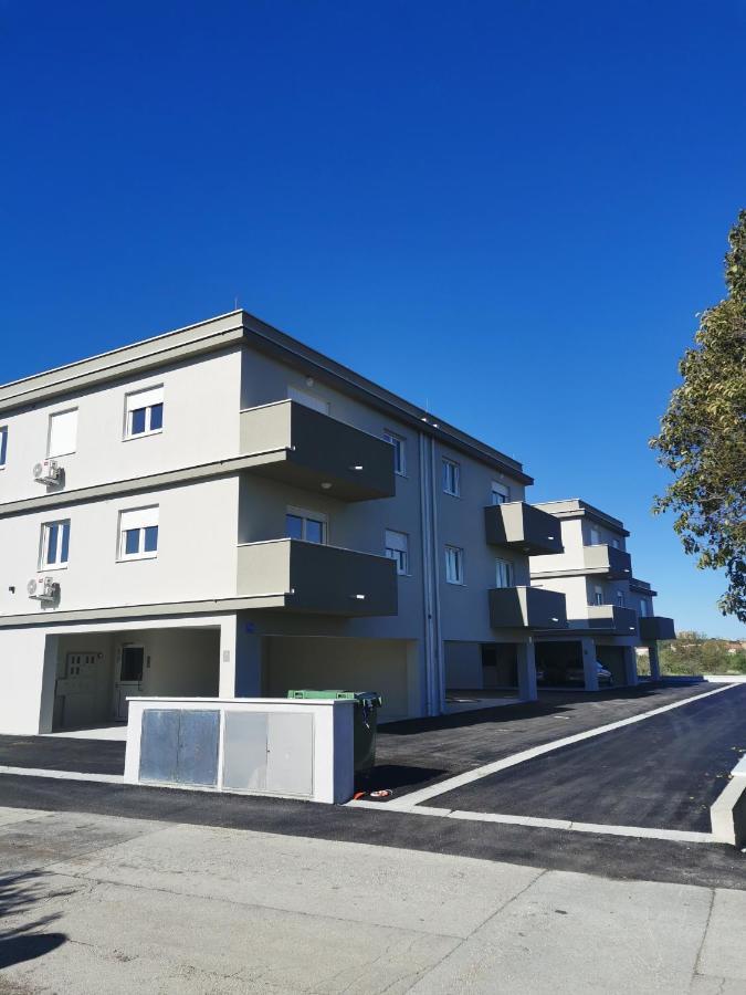 Meraviglia Residence بولا المظهر الخارجي الصورة